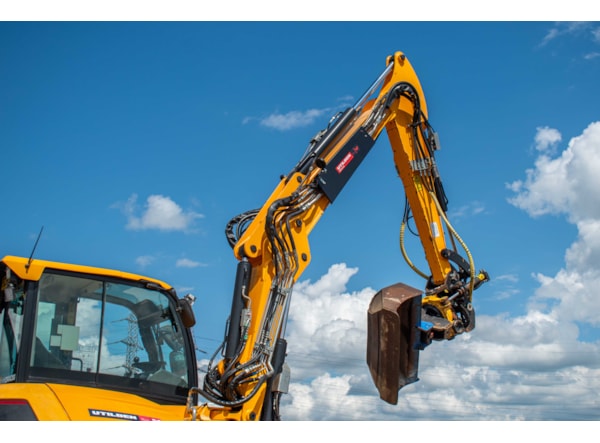 Excavator pe roti JCB Hydradig 110 W de vanzare